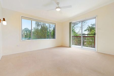 Spacious Family Home in Quiet Turramurra Pocket - Photo 2