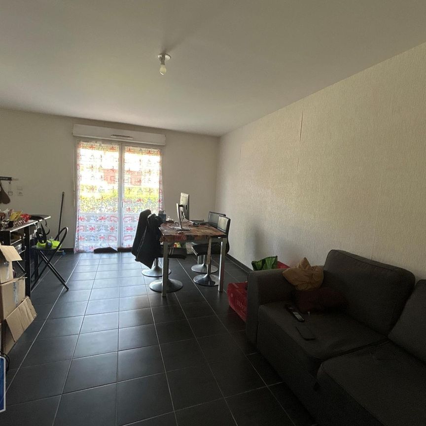 Location Appartement 2 pièces 47m² VENDIN LE VIEIL 62880 - Photo 1