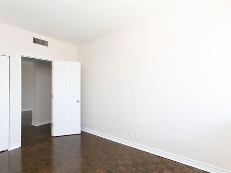 4501 Rue Sherbrooke O. - Photo 4