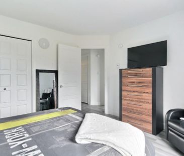 Superbe logement 4 1/2 + bureau à St-Nicolas, 2ème étage, climatisé... - Photo 1