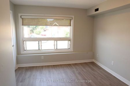 For Lease - 1657 Weston Road Unit# 2 Flr, Toronto, Ontario - Photo 2