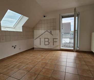 Helle 2-Zimmer Dachgeschosswohnung in Netphen - Photo 1