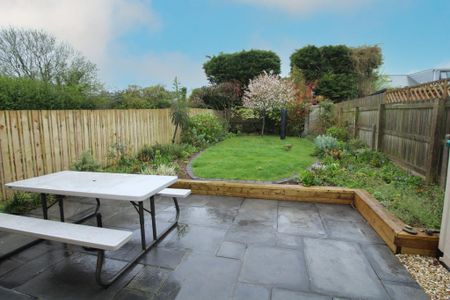 2 bedroom semi-detached house to rent - Photo 5