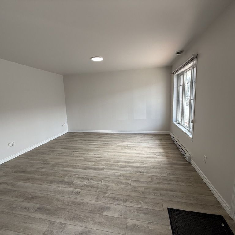 41/2 Près Du Cégep - Photo 1