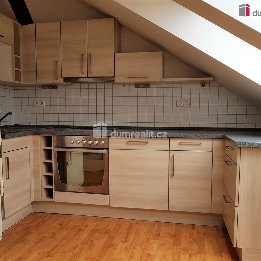 Pronájem bytu 1+1 44 m², B. Smetany 1611, České Budějovice - Photo 1