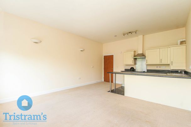 References Pending - 1 bed Apartment - Photo 1