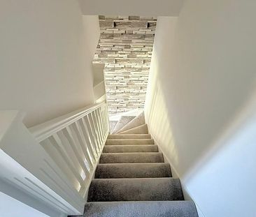 2 bedroom end of terrace house to rent - Photo 4