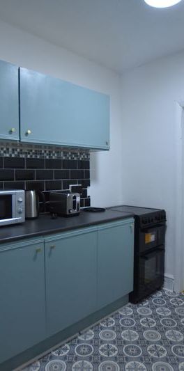 Alfreton Road, Nottingham - Photo 1