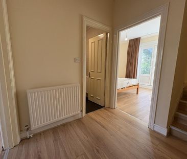 3 bedroom apartment to rent - Photo 3