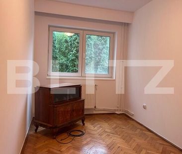Apartament 4 camere, semidecomandat, 95mp, zona P-ta Flora - Fotografie 6