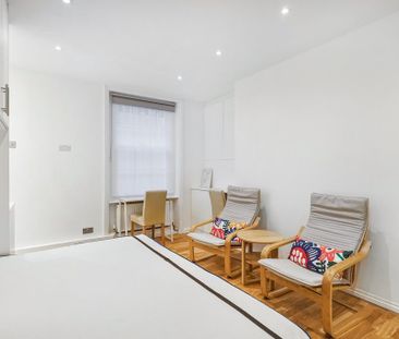 Studio to rent - Photo 5