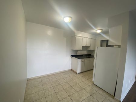 One Bedroom Apartment - Photo 5