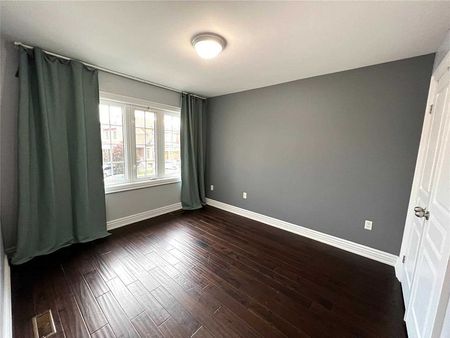 For Lease - 2293 Crestmont Drive, Oakville, Ontario - Photo 3