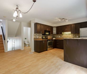 For Lease - 175 David Bergey Drive Unit# P87, Kitchener, Ontario - Photo 2