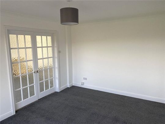 4 bedroom detached house to rent - Photo 1