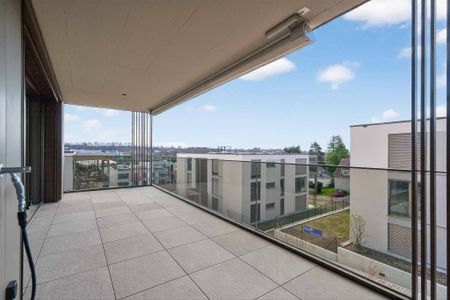 New 2.5-room attic apartment, spacious and bright - Photo 4