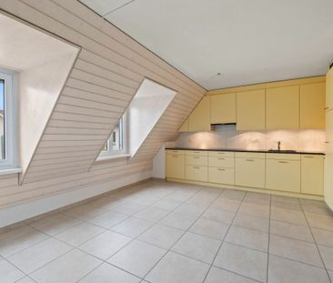 Grosszügige 4.5-Zimmer Maisonettewohnung mit viel Wohnkomfort - Photo 2