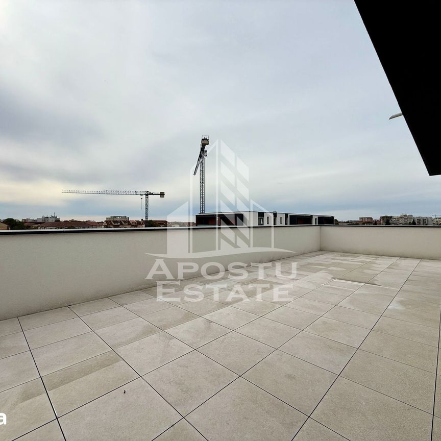 Penthouse 3 camere, terasa de 60mp, loc de parcare, zona Aradului - Fotografie 1