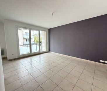 Location Appartement 2 pièces 41m² LA BASSEE 59480 - Photo 2