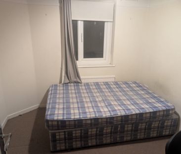 Room in a Shared House, Manor Road, BS16 - Photo 2