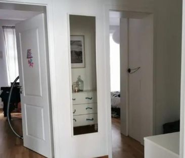 ++ Neuwertige 3 Zi. Whg mit Terrasse zum Hof, 2 Bädern und Stellpla... - Foto 1