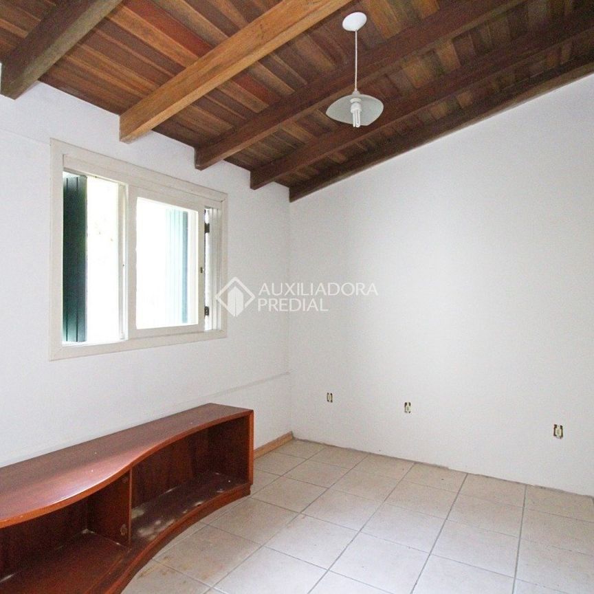 Casa em Condomínio com 3 quartos e 253m² para alugar em Ipanema, Porto Alegre. - Photo 1