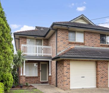 Quality 3 Bedroom Home in Highly Desirable Area - Photo 6