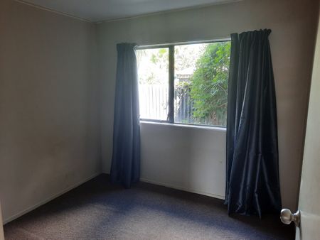 Three Bedroom Home - Photo 5