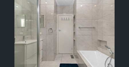 Fantastic Family Home - Photo 2