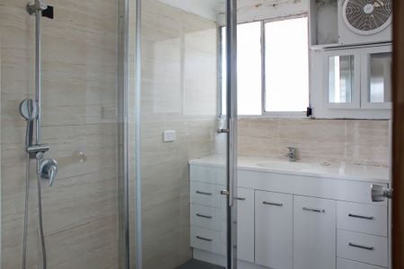 FAMILY HOME FOR 6 MONTH LEASE - Photo 3