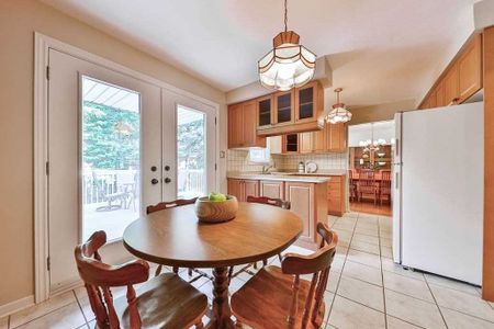 For Lease - 1330 Grand Boulevard, Oakville, Ontario - Photo 2