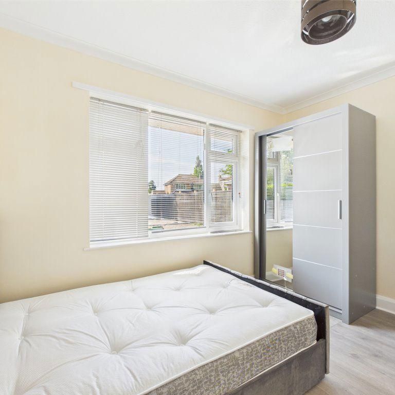 House share to rent - Photo 1