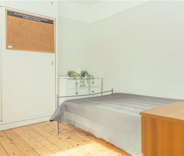 5 bedroom semi-detached house to rent - Photo 5