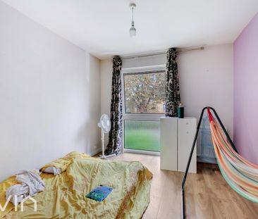 4 bedroom semi-detached house to rent - Photo 2