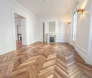 Location Appartement 4 pièces 127m² ROUEN 76000 - Photo 5