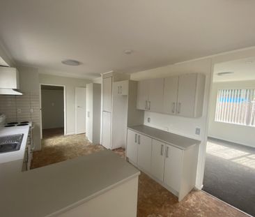 8A Quintal Place, Papatoetoe - Photo 6