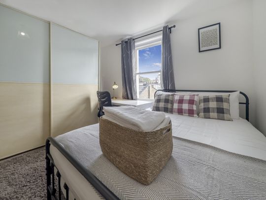 3 Bed Flat, Gloucester Terrace, W2 - Photo 1