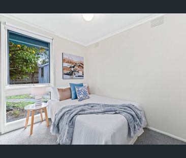 Spacious four-bedroom family home in premier school catchments, clo... - Photo 6