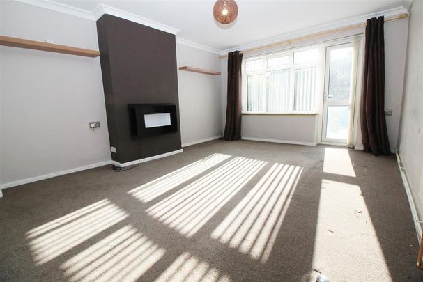 2 bedroom maisonette to rent - Photo 1