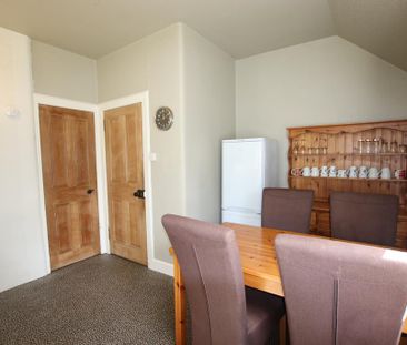 2 bedroom detached house to rent - Photo 3