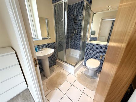 Helmdon Road, Leicester - Photo 2