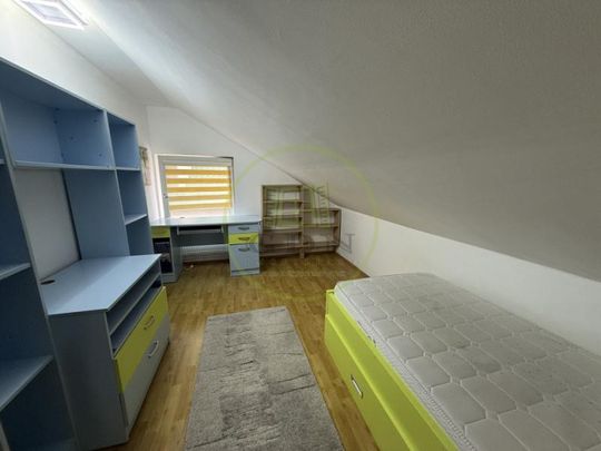 De inchiriat - Ap. 4 camere, curte comuna, Floresti, 90 mp. - Photo 1