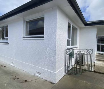 Hawthorndale - Photo 1