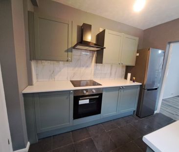 3 Bed Terraced House, Richmond Hill, LU2 - Photo 4