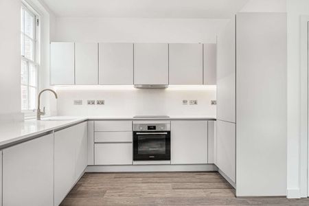 Beautifully presented one-bedroom apartment within a striking Victorian conversion in the heart of Hackney. - Photo 5