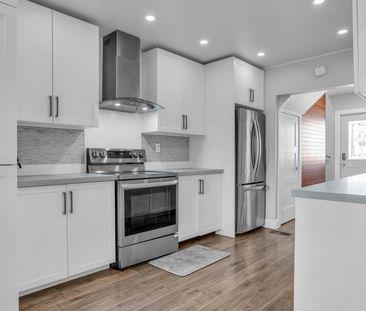 For Lease - 22 Harvey Street, Hamilton, Ontario - Photo 5