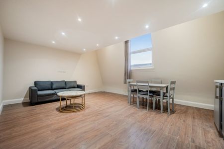 2 bedroom apartment to rent - Photo 2