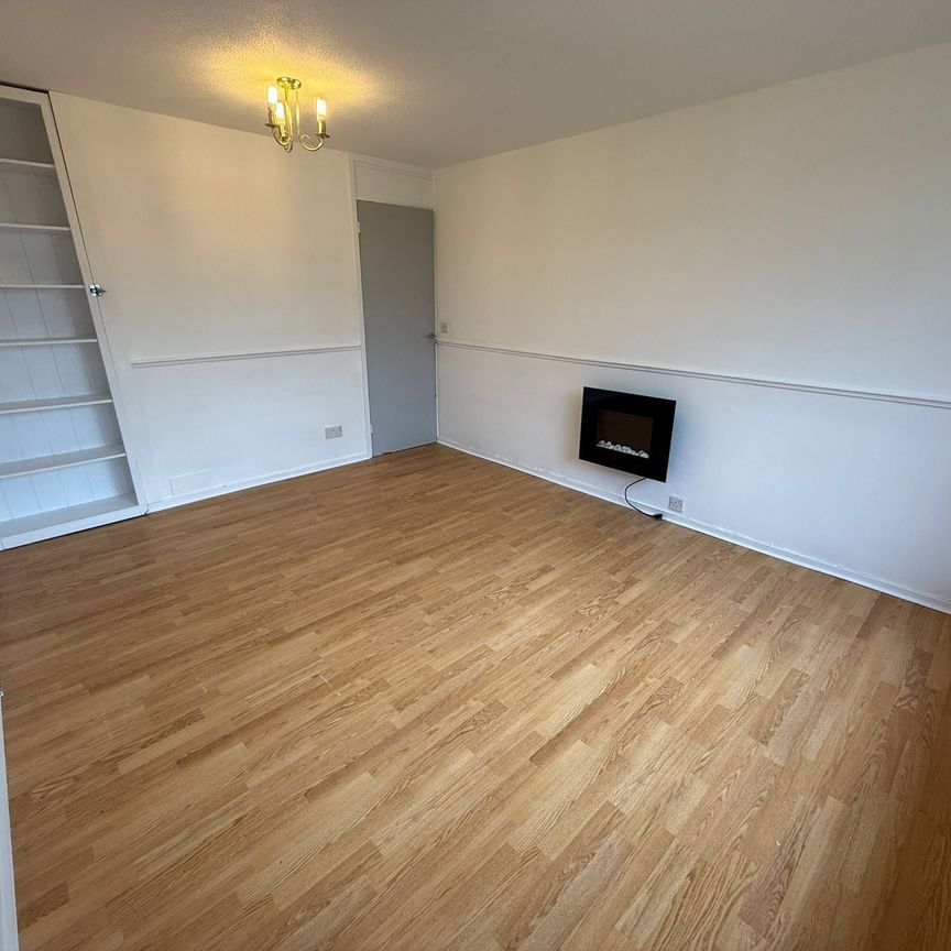 Bittern Close, Gosport - Photo 1