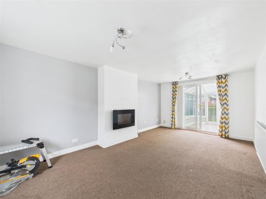 3 bedroom House to rent - Photo 1