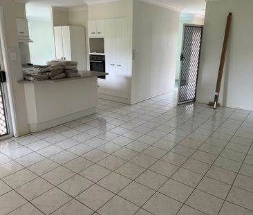 Welcome to your dream home! Nestled in the serene and sought-after ... - Photo 6